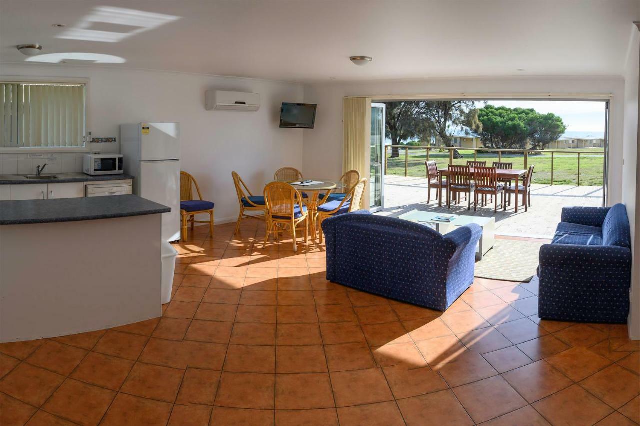 White Sands Estate Falmouth エクステリア 写真